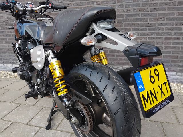yamaha - xjr-1300