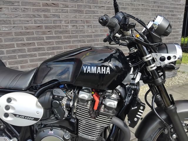yamaha - xjr-1300