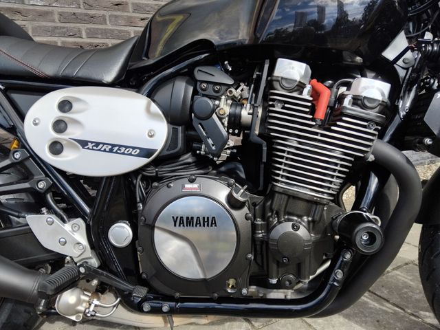 yamaha - xjr-1300