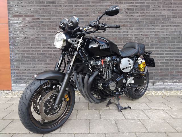 yamaha - xjr-1300