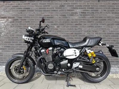 YAMAHA XJR 1300 – foto 2