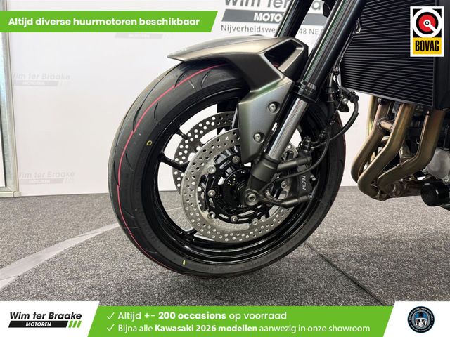 kawasaki - z900