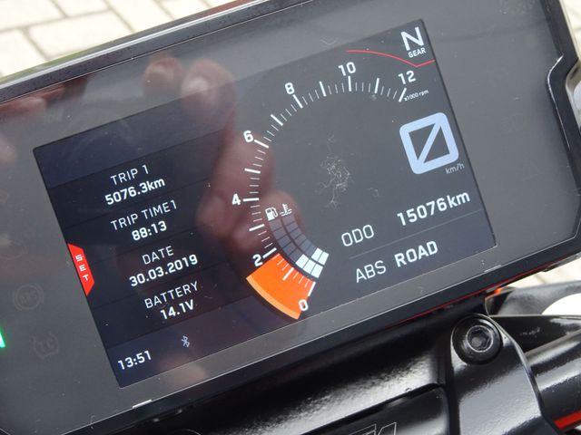 ktm - 390-duke-abs