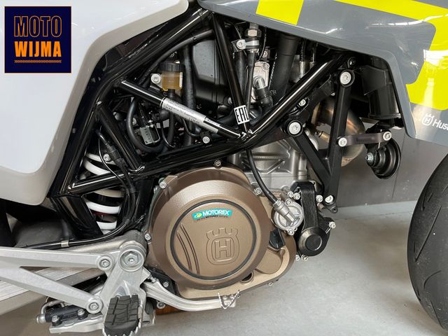 husqvarna - 701-supermoto