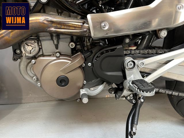 husqvarna - 701-supermoto