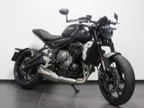TRIUMPH TRIDENT 660