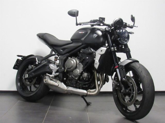 triumph - trident-660