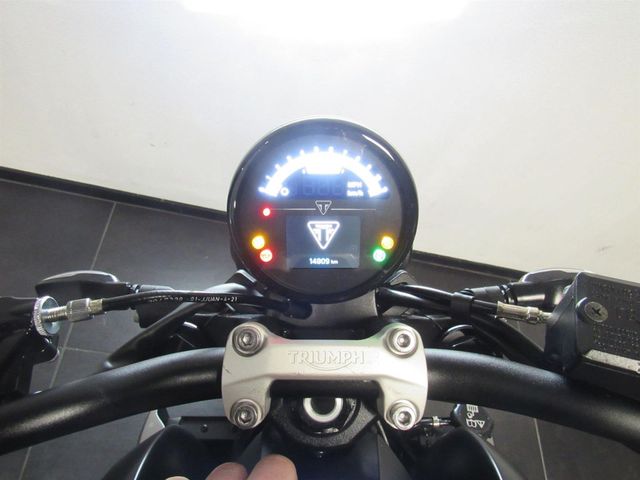 triumph - trident-660