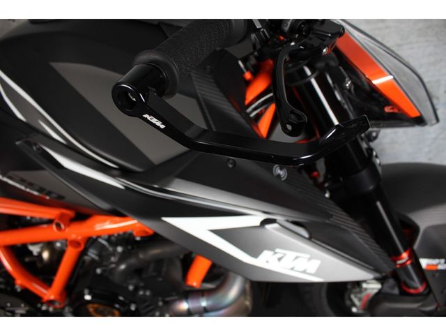 ktm - 1290-super-duke-rr