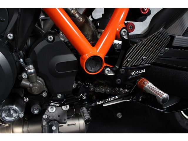 ktm - 1290-super-duke-rr