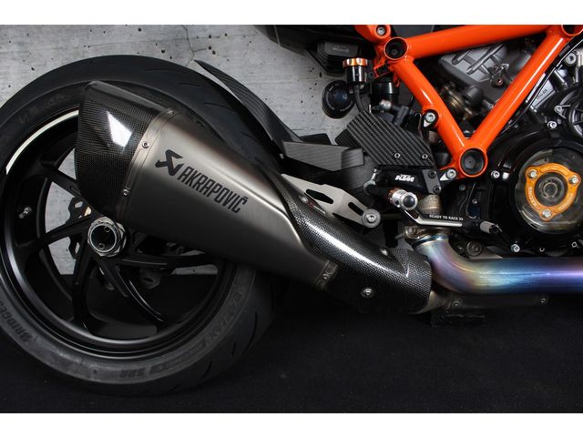 ktm - 1290-super-duke-rr