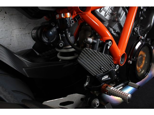 ktm - 1290-super-duke-rr