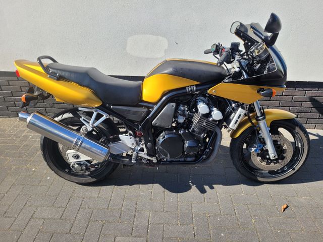 yamaha - fzs-600-fazer