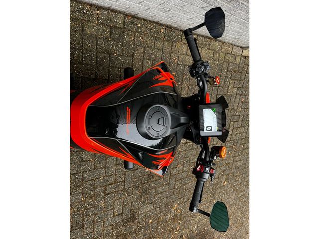 ktm - 1290-super-duke-r