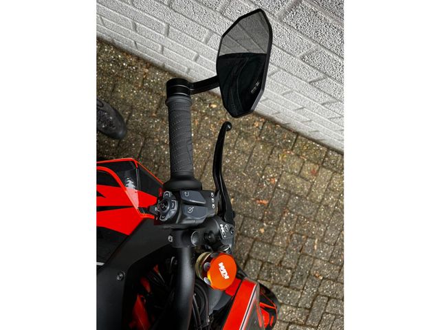 ktm - 1290-super-duke-r