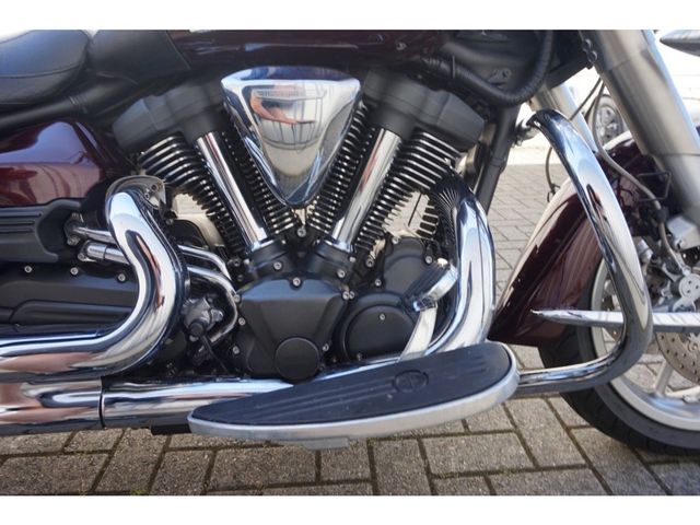 yamaha - xv-1900-midnight-star