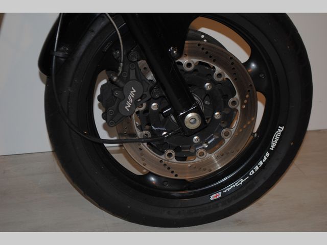 triumph - speed-triple