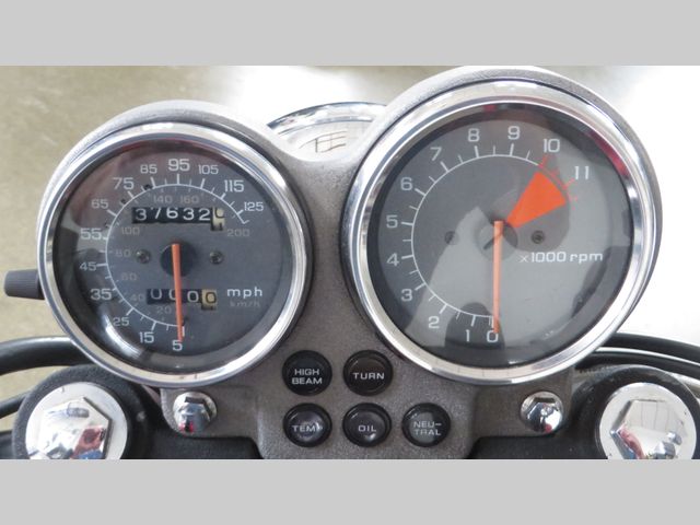 honda - vf-700-c-supermagna
