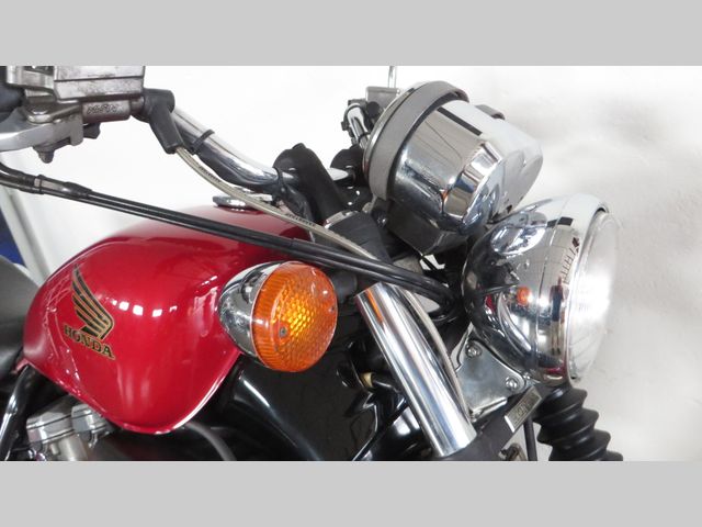 honda - vf-700-c-supermagna