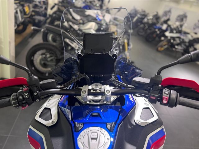 bmw - r-1300-gs-adventure