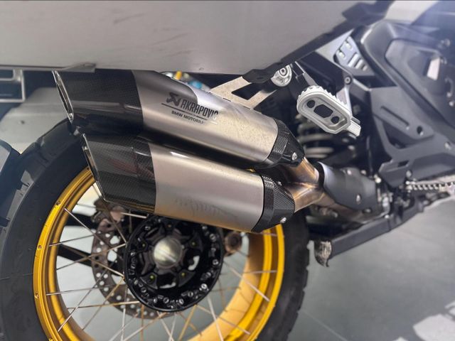 bmw - r-1300-gs-adventure