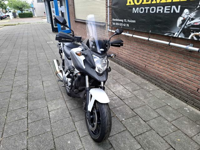 honda - nc-700-x-dct