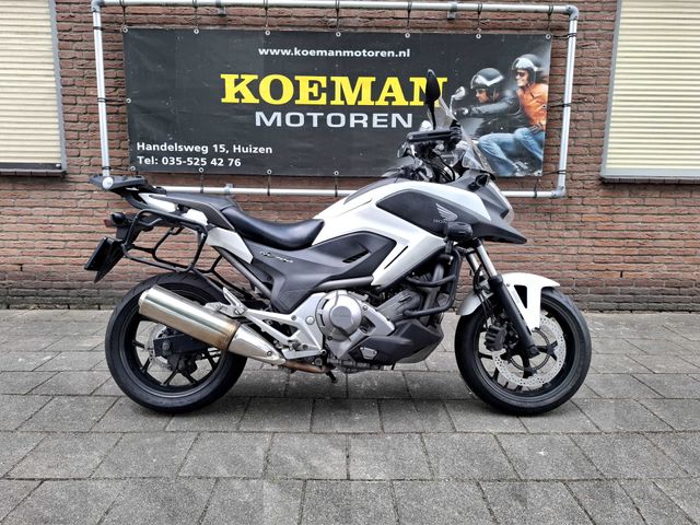 honda - nc-700-x-dct