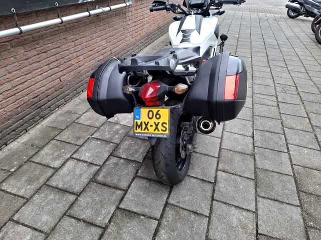honda - nc-700-x-dct