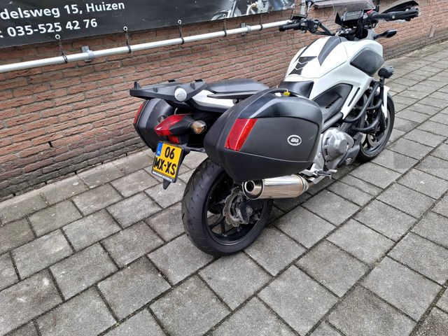 honda - nc-700-x-dct