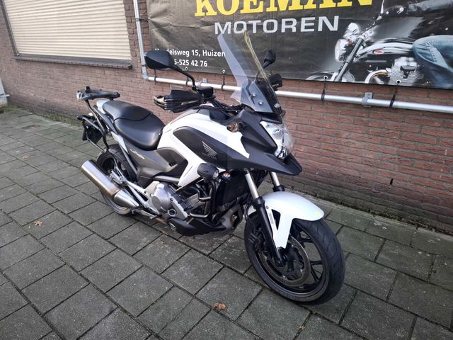 honda - nc-700-x-dct