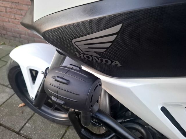 honda - nc-700-x-dct