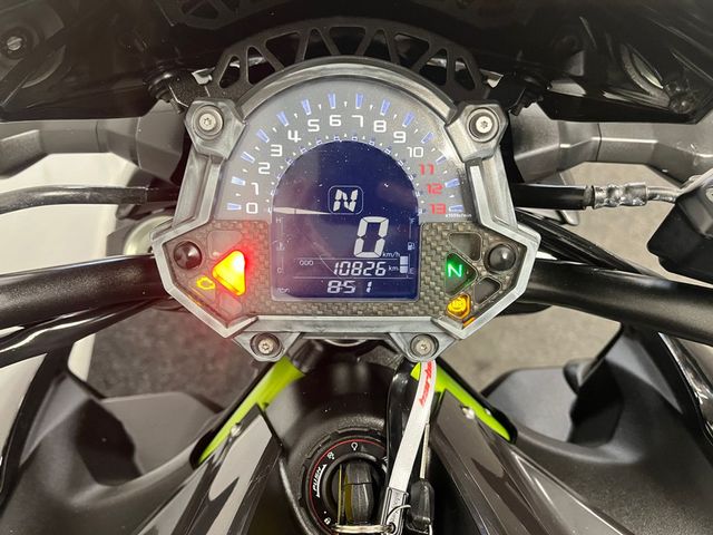 kawasaki - z900