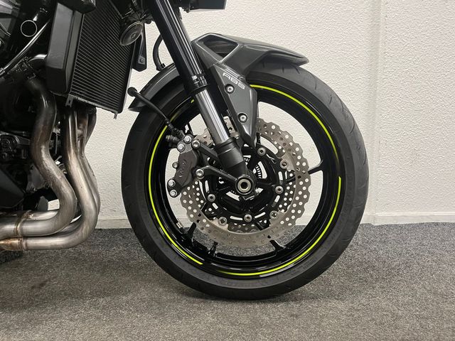 kawasaki - z900