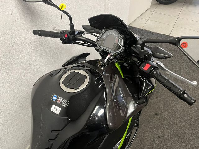 kawasaki - z900