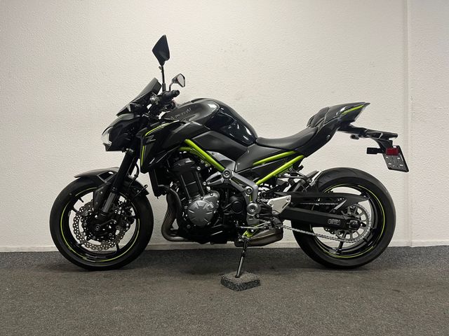 kawasaki - z900