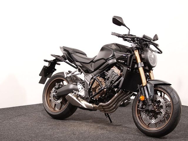 honda - cb-650-r-neo-sports-cafe