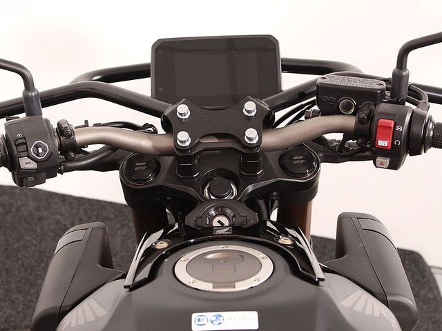 honda - cb-650-r-neo-sports-cafe