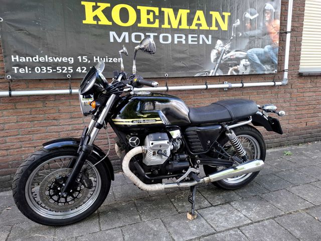 moto-guzzi - v-7-classic