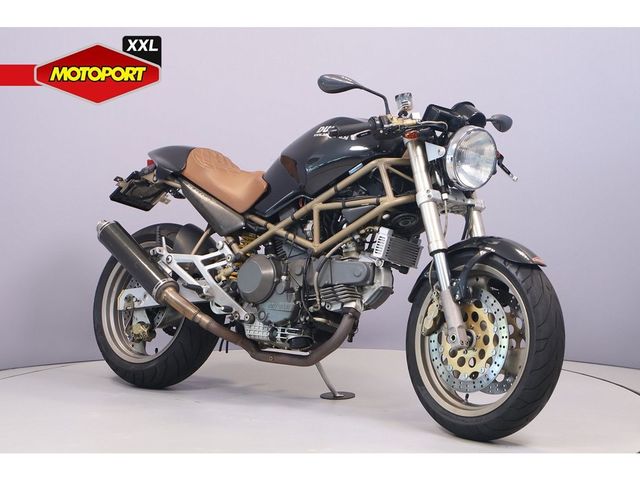ducati - m-900-monster