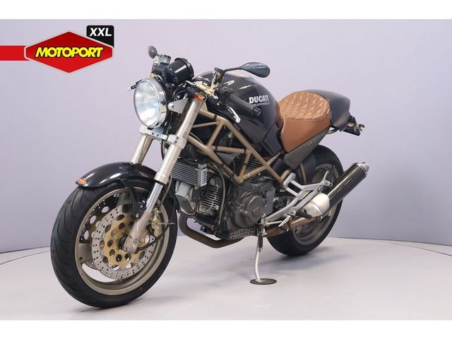 ducati - m-900-monster