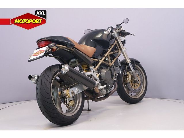 ducati - m-900-monster