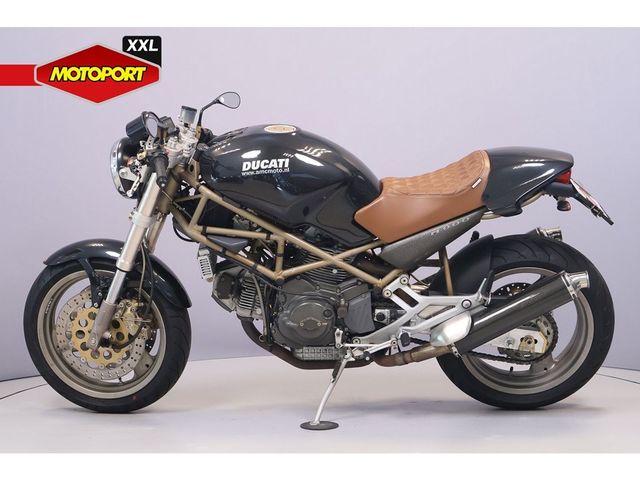ducati - m-900-monster