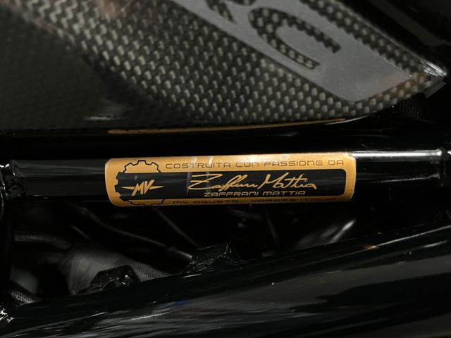 mv-agusta - brutale-1000-rr-assen