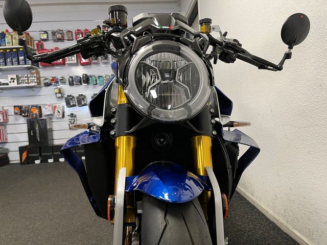 mv-agusta - brutale-1000-rr-assen