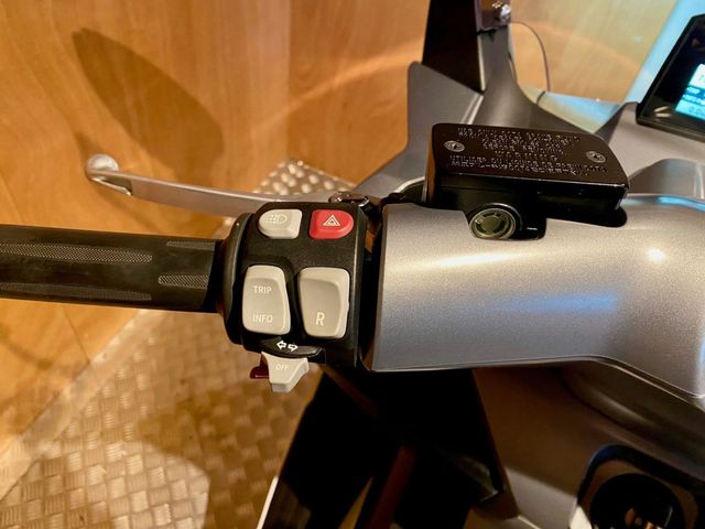 bmw - c-evolution
