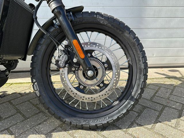 bsa - scrambler-650