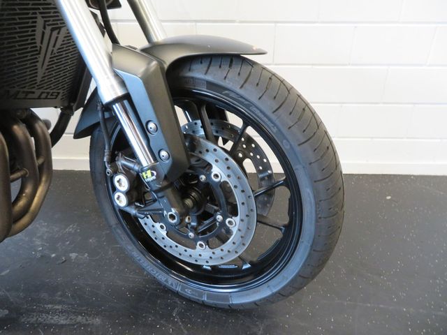 yamaha - mt-09