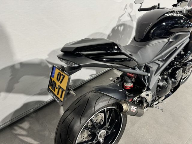 triumph - speed-triple-1050