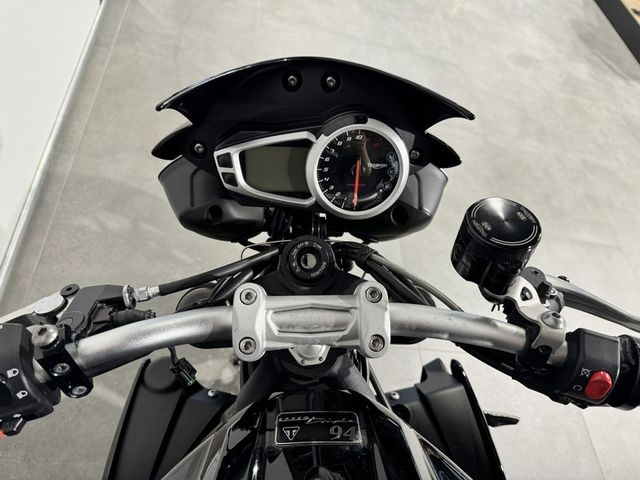 triumph - speed-triple-1050