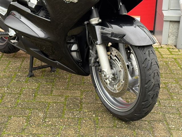 honda - st-1300-pan-european